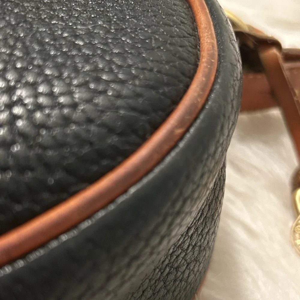 🔥SOLD🔥DOONEY AND BOURKE Vintage All Weather Leather Crossbody Purse - Picture 6 of 16